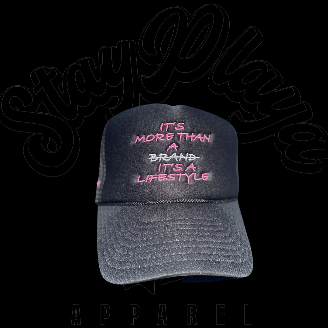 It’s more than a brand Trucker black/pink/gray